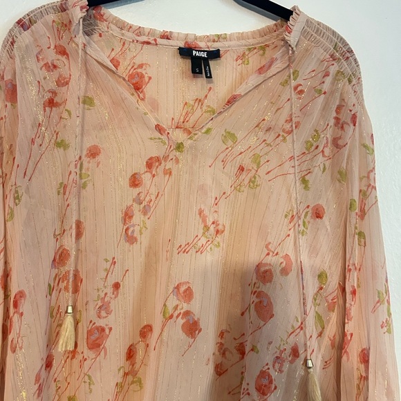 Paige Indira After
Glow Peach Sheer
Blouse Size S - Picture 6 of 9
